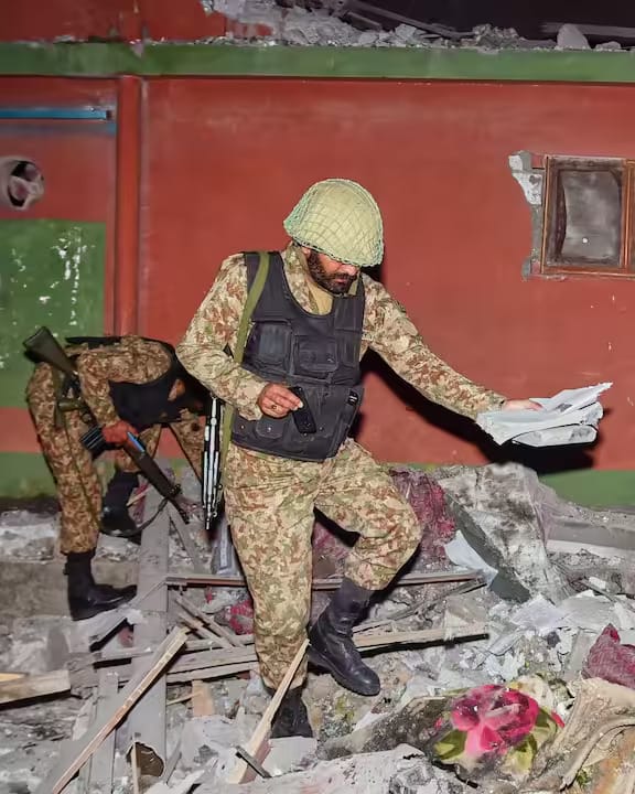 India and Pakistan Clash After New Missile Strikes