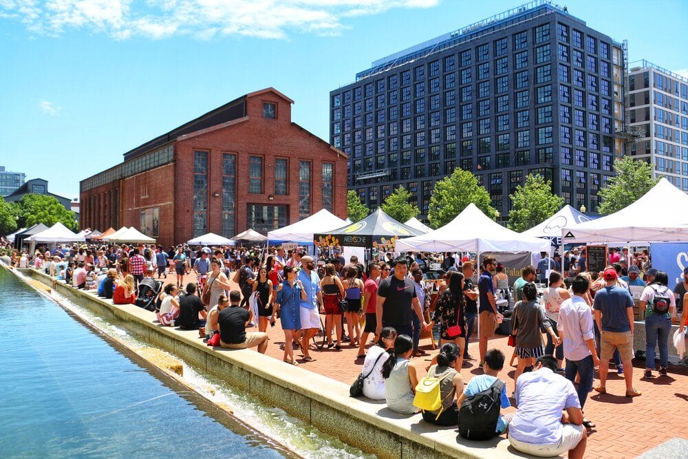 outdoor Smorgasburg event in New York City
