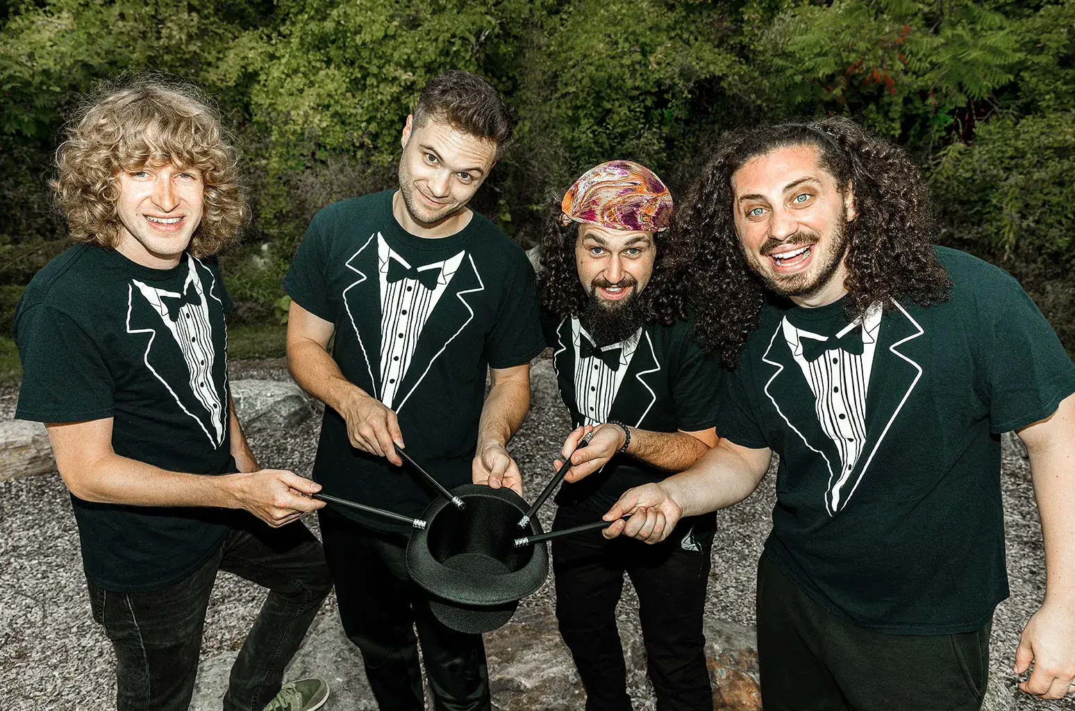 Band Pigeons Playing Ping Pong
