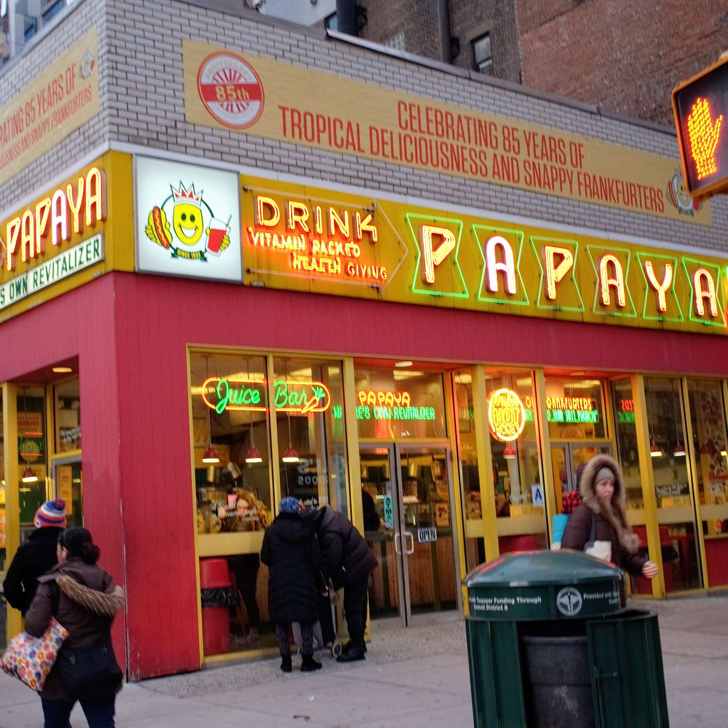 Papaya King | Hot Dog