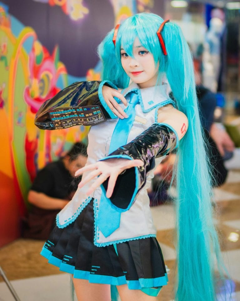Anime NYC 2025 Packing List: Essentials for The Con Weekend