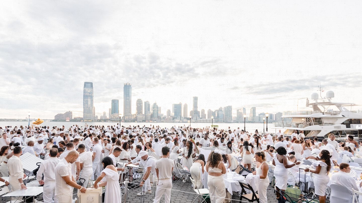 Le Dîner en Blanc 2025