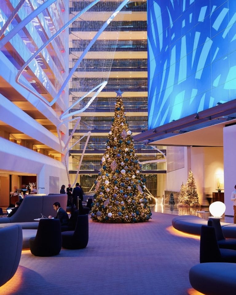 25+ Magical Christmas Hotels in NYC (2025 Booking Guide)
