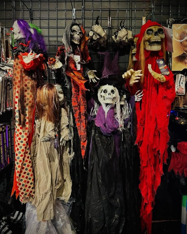 Halloween Costumes NYC: 15+ Best Stores to Shop Now