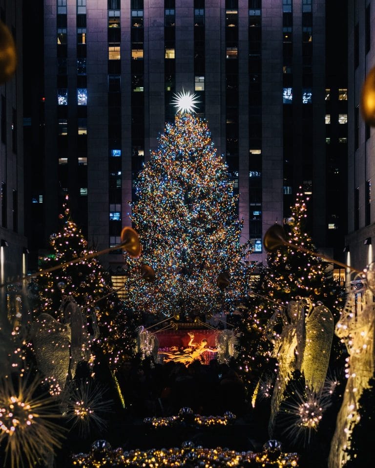 Christmas Eve NYC 2025: What to Do (And What to Skip)