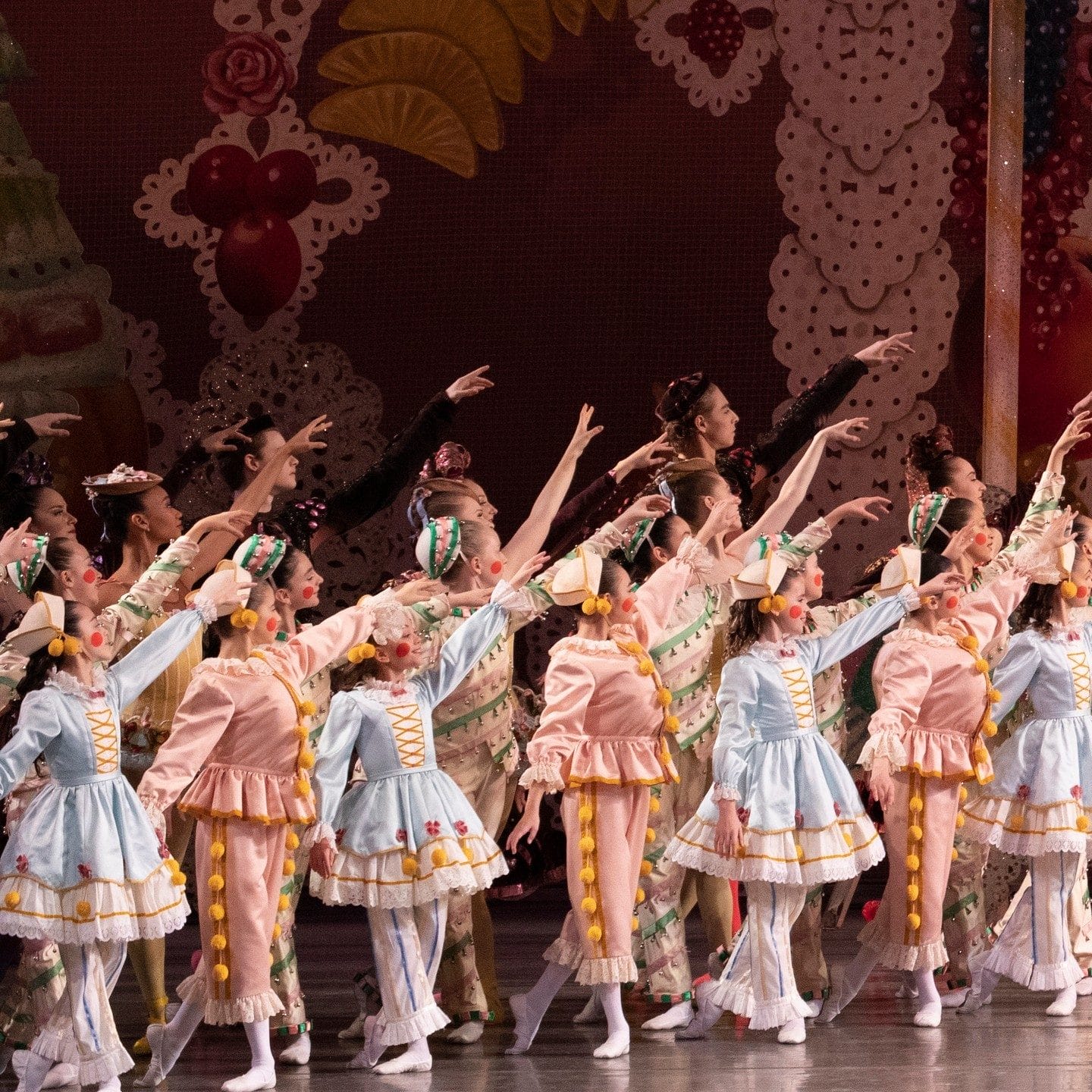 holiday Christmas shows in NYC